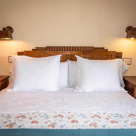 Apartamentos Rurales Casa Riveras Santa Eulalia de Oscos Bagian luar foto